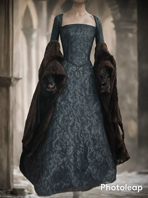 Northern Dress Game Of Thrones, Stark Dress Game Of Thrones, Asoiaf Northern Fashion, House Stark Outfits, House Stark Fashion, House Stark Dress, Baratheon Dress, Winterfell Dress, Tudors Dress