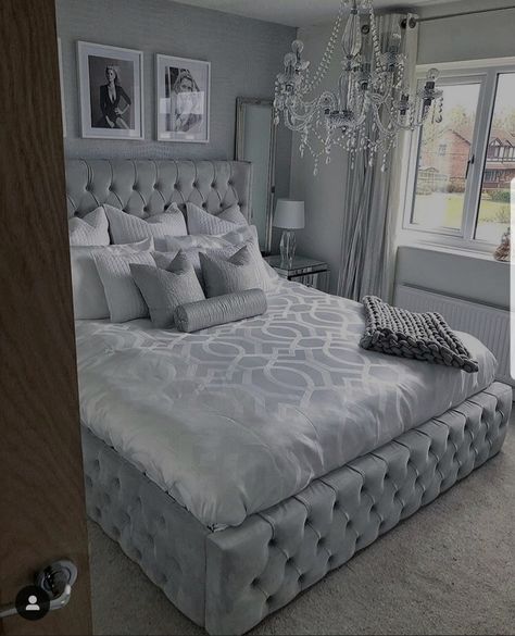 Diamond Bedroom, Zen Room Decor, Bedroom Comforter Sets, Grey Bedroom Decor, Dream Bedroom Inspiration, Luxe Bedroom, White Room Decor, Luxury Room Bedroom, Zen Room