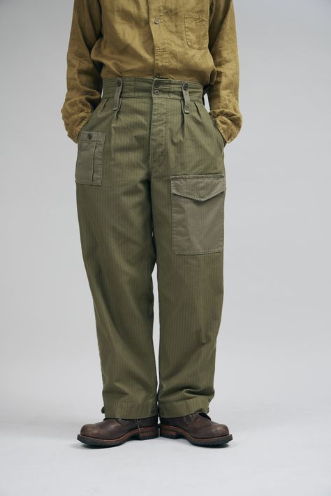 British Army Pant Nano Pigment Herringbone Twill  Based on our classic British Army Pant, the herringbone pattern visible on the main trouser fabric is achieved by using nano pigment printing technology. For reference, 1 nanometre is one-hundred thousandth the size of a human hair. Army Trousers, Army Pants, British Army, Herringbone Pattern, Classic Outfits, Urban Fashion, Fashion Pants, Herringbone, Human Hair