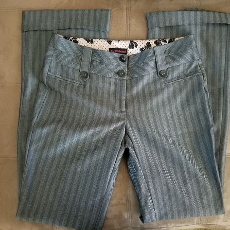 Nwot!! Joe Benbasset Juniors Size 5 Gray/Dark Gray Striped Wide Legged, Cuffed Hem Dress Pants! Inseam Measured At 32l. Really Cute Detail Pants, Brand New Without Tags, Just Didnt Fit. *Smoke Free/Pet Free Home* Loose Dress Pants, Teaching Fits, Hem Dress Pants, Moodboard Theme, 6th Form, Cozy Jacket, Winter Inspo, Shein Outfits, Mens Fashion Streetwear