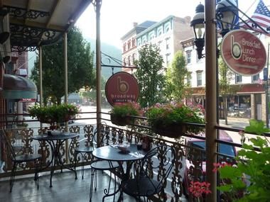 15 Best Things to Do in Jim Thorpe in the Poconos, Pennsylvania Poconos Pennsylvania, Jim Thorpe Pa, Jim Thorpe, The Poconos, Pennsylvania Travel, Breakfast Restaurants, Dc Travel, Kids Vacation, Hiking Trip