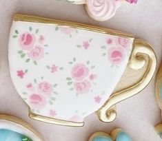 Teacup Cookies Decorated, Tea Cup Cookies Decorated, Tea Cup Sugar Cookies, Tea Pot Cookies, Teacup Cookies, Painted Sugar Cookies, Summer Sugar Cookies, Tea Party Cookies, Royal Icing Decorated Cookies