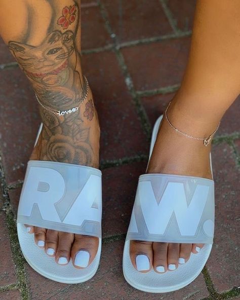 G Star Raw Shoes, Slides Outfit, Summer Funny, Shoe Inspo, Girly Shoes, Cute Sandals, Shoe Closet, Sport Sandals, Slides Shoes