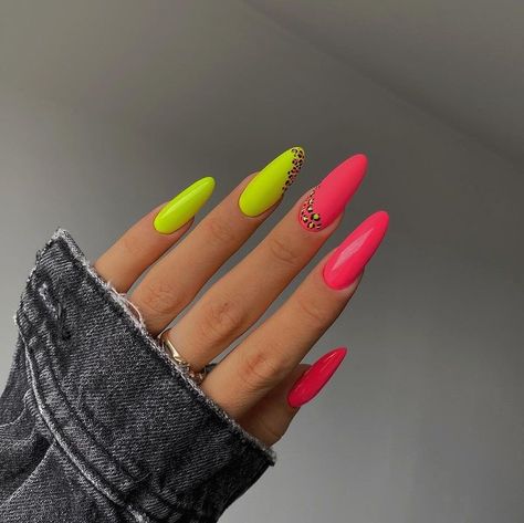 Neon Purple Nails, Cute Summer Nail Ideas, June Ideas, Bright Summer Nails Designs, Fresh Manicure, June Nails, Neon Nail Designs, Neon Green Nails, Multicolored Nails