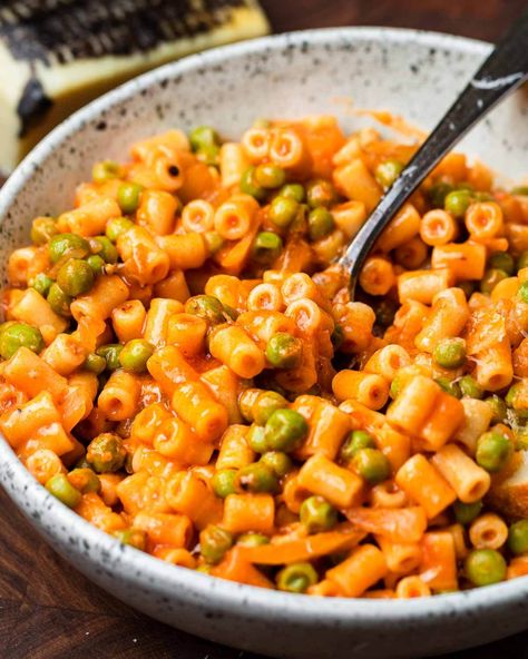 Rice With Pasta Sauce, Easy Sunday Pasta, Pasta And Peas Red Sauce, Cavattapi Pasta, Peas And Macaroni Italian, Pasta And Peas Recipe Italian, Pasta Primavera Recipes Red Sauce, Tubettini Pasta Recipes, Pasta And Peas Italian