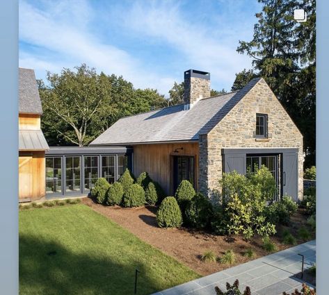 Modern Farmhouse Exterior With Stone, Farmhouse Exterior With Stone, House Surrounded By Trees, Scandinavian Exterior, Pantry Door Ideas, Stone Homes, Site Architecture, Veneer Stone, Farmhouse Architecture