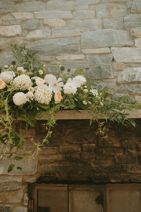 Flores and Pine Calgary Summer Micro Wedding | momentsbymadeleine.com Wedding Flowers On Fireplace, Simple Wedding Ceremony Florals, Fireplace Decor Wedding, Mantel Floral Arrangements, Mantle Flowers, Wedding Ceremony Florals, Wedding Mantle, Wedding Fireplace, Flower Moxie