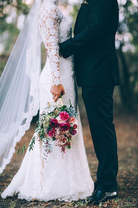 vibrant bouquet Sheath Wedding Dress Lace, Wedding Dress Types, Long Sleeve Wedding Dress Lace, Sleeve Wedding Dress, Long Sleeve Wedding, Wedding Photography Poses, Wedding Guide, Wedding Pics, Wedding Poses