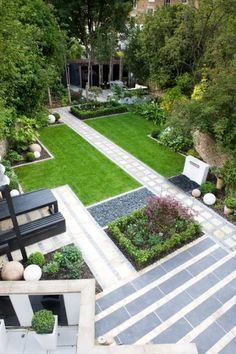 22 inspiring modern British gardens Modern Japanese Garden, Modern Garden Landscaping, درج السلم, Walkway Ideas, Japanese Garden Design, British Garden, Modern Landscape Design, Modern Garden Design, Landscape Designs