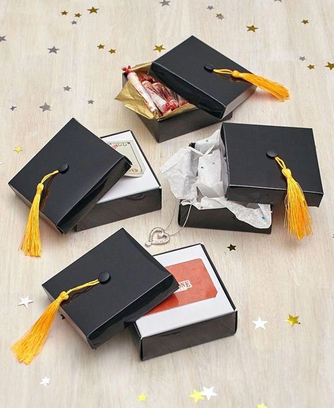 Graduation Crafts, Custom Gift Cards, Gift Card Boxes, Card Boxes, Graduation Diy, Graduation Decorations, Wrapping Ideas, Graduation Cards, Grad Gifts