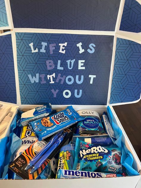 Blue Birthday Basket For Boyfriend, Blue Basket Gift For Boyfriend, Birthday Baskets For Boyfriend, Birthday Basket For Boyfriend, Blue Gift Basket, Boyfriend Care Package, Bf Gift, Gift Baskets For Him, Boyfriend Gift Basket