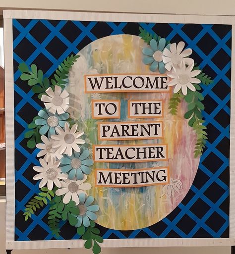 Handmade Welcome Board, Teachers Day Soft Board Decoration, Wellcome Bord, Welcome Board Decoration Ideas, Welcome Charts For Classroom, Welcome To Ptm Board Decoration, Softboard Decoration Ideas For School, Children Day Decoration Ideas For School, Ptm Board Decoration Ideas School