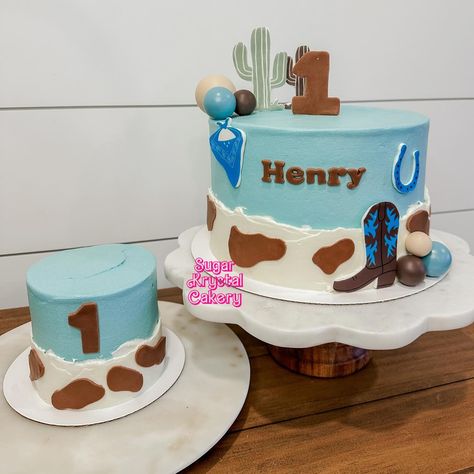 First rodeo cake and matching smash cake! 🤠 Rodeo Themed 1st Birthday Smash Cake, Woody Smash Cake, First Rodeo Smash Cake Boy, My First Rodeo Birthday Boy Cake, First Rodeo Birthday Cake, My First Rodeo Cake, First Rodeo Cake, Rodeo Cake, Western Birthday Cakes