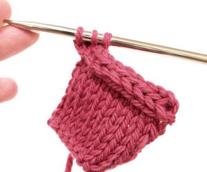 I-Cord Bind Off - Knit Picks Tutorials Crochet Icord Edging, Icord Knitting Edge, Casting Off Knitting, Bind Off Knitting, Knitting Help, Knitting Tutorials, Crochet Knit Stitches, Knitting Blogs, Loom Pattern