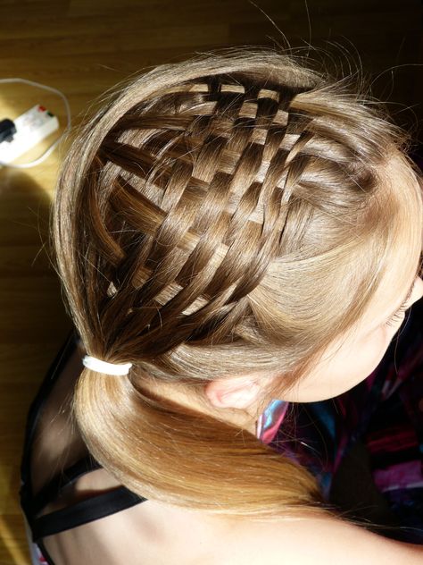 Basket Weave Braid, Weave Braid, Hairstyle Ponytail, Weave Ponytail, Hair Braids, Basket Weave, Hairstyles For School, Ponytail Hairstyles, Celtic Knot