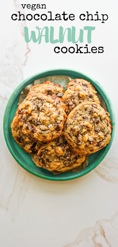 Chocolate Chip Cookies with Walnuts Cookies With Walnuts, Walnut Cookie Recipes, Amazing Cookie Recipes, Chocolate Chip Walnut Cookies, Vegan Cookies Recipes, Walnut Recipes, Cookie Recipes Homemade, Healthy Cookie Recipes, Walnut Cookies