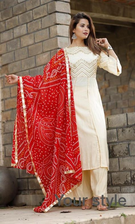 Silk Kurti Designs, Bandhani Dress, Simple Style Outfits, Long Kurti Designs, Cotton Kurti Designs, Indian Gowns Dresses, Kurti Neck Designs, Beautiful Dress Designs, Dress Indian Style