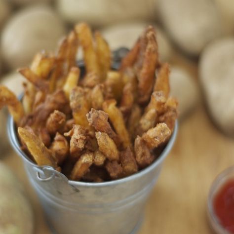 Recipe: Beer-Battered Cajun Fries | The Kitchn Beer Battered Fries, Cajun Fries, French Fries Recipe, Beer Battered, Batter Recipe, Fine Cooking, Fries Recipe, Beer Batter, French Fry