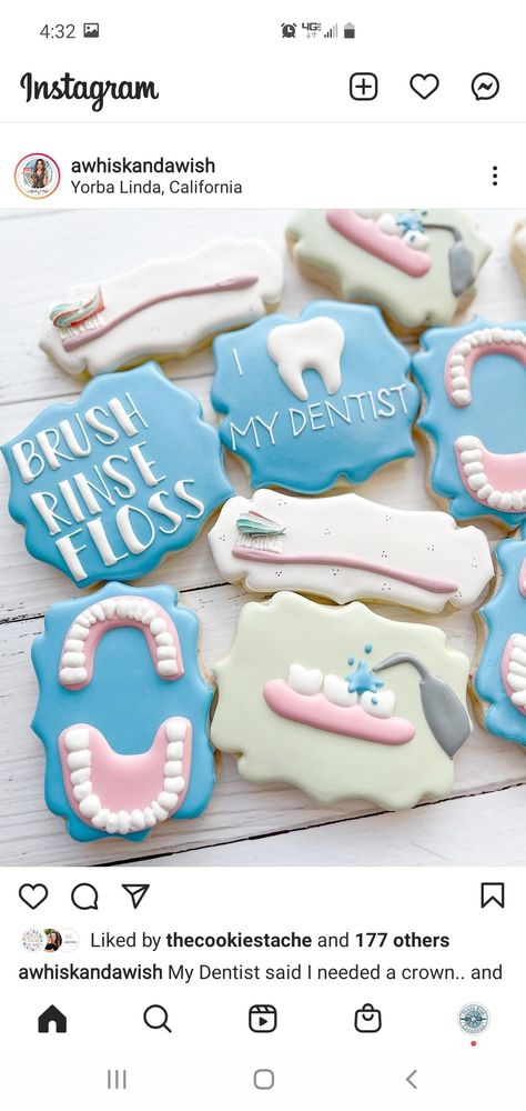 Toothbrush Cookies Decorated, Dental Dessert Ideas, Dental Hygiene Cookies Decorated, Dental Cookies Decorated, Dental Hygiene Cookies, Tooth Cookies Decorated, Tooth Cookies Dentist, Dental Themed Cookies, Dentist Cookies