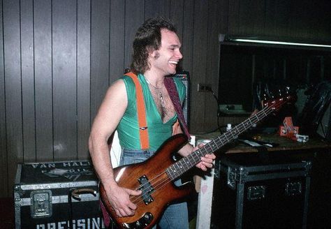 Michael Anthony Van Halen, Why Was I Born, Dean Deleo, Everybody Wants Some, David Lee Roth, Favorite Albums, Michael Anthony, Bass Players, David Lee