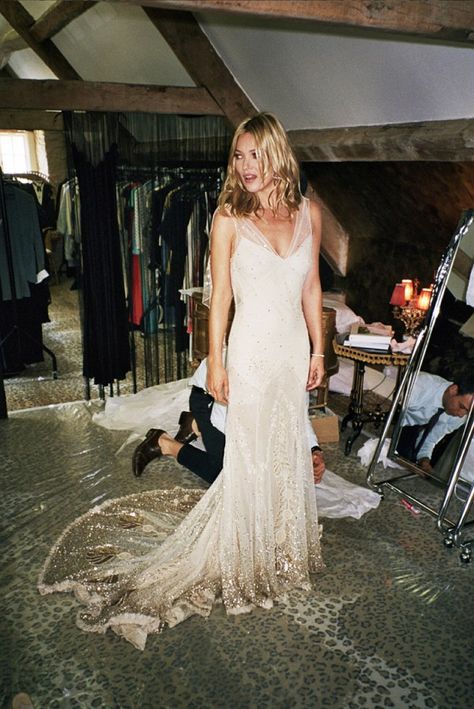 The Lovettes (Clare) - Finding ‘The One', Eight Wedding Dress Hunting Observations | Love My Dress® UK Wedding Blog Kate Moss Wedding Dress, Kate Moss Wedding, Jamie Hince, Celebrity Wedding Dresses, Iconic Weddings, Vogue Wedding, Dior Vintage, Bohol, Nicole Richie