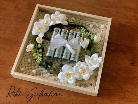 Money Frame Gift Ideas Wedding, Dulang Hantaran Mas Kahwin, Gubahan Hantaran Tunang, Mas Kahwin Ideas, Mas Kahwin Frame, Hantaran Mas Kahwin, Dulang Hantaran Ideas, Hantaran Ideas, Money Frame