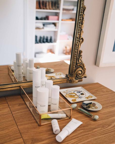 Jess Ann Kirby uses the full line of Nuori products for a non-toxic a safe skincare routine. Minimal Skincare, New England Fashion, Simple Makeup Natural, My Standards, Landscape Winter, Spa Days, Tinted Lip Gloss, Cozy Cabins, Clean Beauty Products