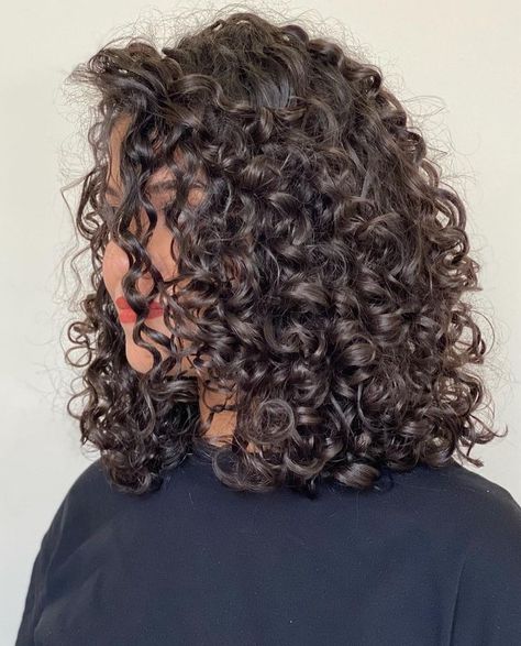 Textured One Length Haircut, Spiral Perm On Medium Length Hair, Spiral Perm On Short Hair, Bob Length Curly Hair, Spiral Perms For Short Hair, Curly Perm Short Hair, Mid Length Perm, Perm Ideas For Medium Hair, Loose Spiral Perm Short Hair