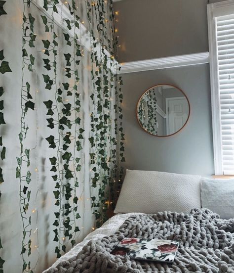 BLEUM CADE 6 Strands 42Ft Fake Vines for Bedroom with Fake Leaves, Cute Artificial Ivy Vines, Green Hanging Ivy Vines Greenery Garland Fake Plants for Room Photo Wall Window Garden Decor Aesthetic Aestic Room Decor, Room Ideas Aesthetic, Aesthetic Rooms, Diy Home Decor Bedroom, Small Room Bedroom, Decor Minimalist, Room Ideas Bedroom, Aesthetic Bedroom, Dorm Room Decor