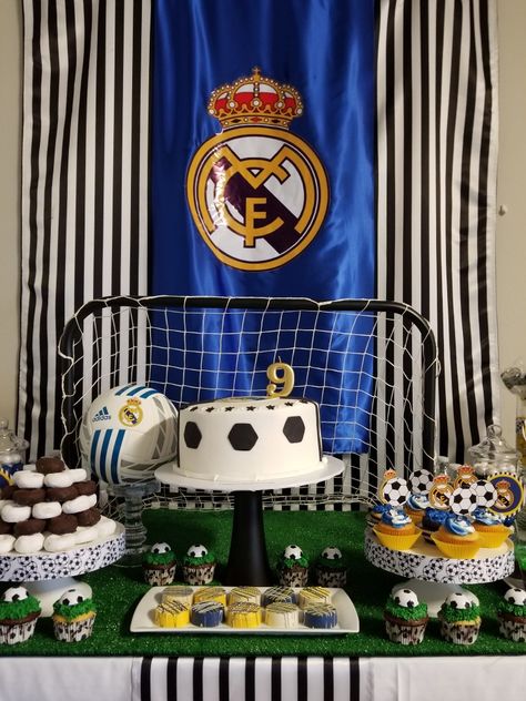 Real Madrid Theme -Surprise Birthday Party for my son Jorge Real Madrid Party Ideas, Real Madrid Birthday Party, Real Madrid Birthday Party Decoration, Neymar Birthday, Soccer Theme Parties, Adult Birthday Party Favors, Soccer Birthday Parties, Mario Bros Birthday, Soccer Birthday