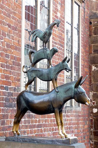 I went to Bremen to see this little statue...  Bremen StadtMusikanten by Sciamano, via Flickr Bremen Musicians, Bremen Town Musicians, Bremen Germany, Cities In Germany, Brothers Grimm, Explore Travel, Bronze Statue, Germany Travel, Grimm