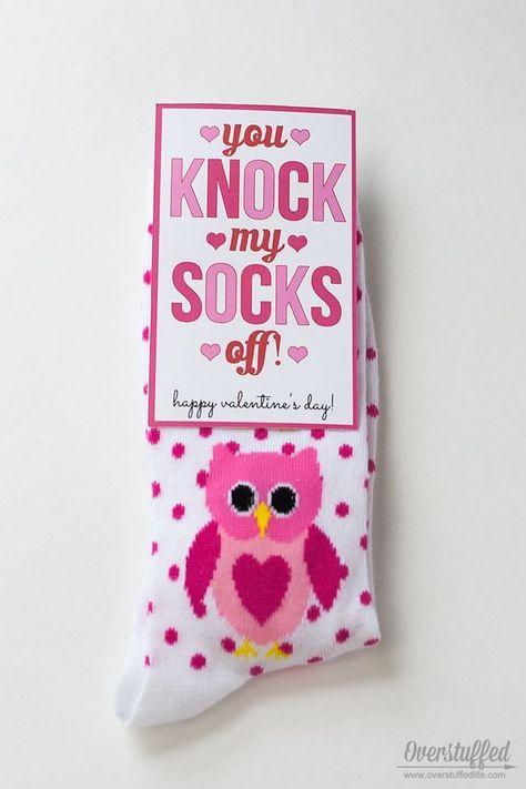 Give a pair of Valentine's Day themed socks and use this adorable Valentine's "you knock my socks off" printable. #overstuffedlife Pinterest Valentines, Valentines Socks, Roses Valentine, Valentine Gifts For Kids, Valentine's Day Crafts For Kids, Valentine's Day Printables, Printable Valentines, Printable Valentine, Valentine's Day Crafts