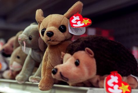 The Rarest Beanie Babies of All-Time That Every Millennial Kid Pined After Sell Beanie Babies, Beanie Babies Worth Money, Most Expensive Beanie Babies, Beanie Babies Worth, Beanie Babies Value, Valuable Beanie Babies, Rare Beanie Babies, 90s Toys, 90s Baby