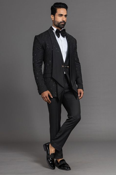 Latest Suit Designs Men, Designer Suits For Men Reception, Latest Tuxedo Designs For Groom, Latest Suit Design For Men 2023, Designer Black Suits For Men, Stylish Tuxedo For Men, New Blazer Design For Men, Latest Tuxedo For Men, Black Suit Designs Men