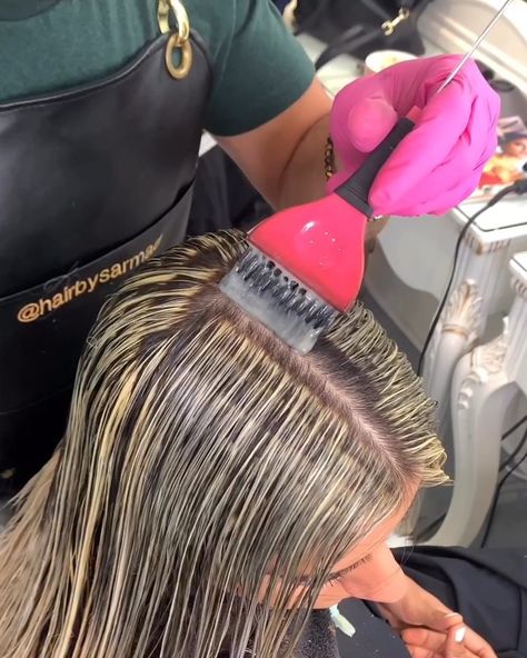 Blonde Hair Root Melt, Root Stretch Hair, Root Stretch Hair Blonde, Blonde Root Stretch, Diana Haircut, Igora Vibrance, Ashy Blonde Hair, Root Melt, Blonde Hair With Roots