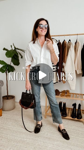 Conni Jespersen • Stylist on Instagram: "How to Style Kick Crop Flares (and 7 shoes to pair with them!) 

Kick crop flares are a great merge of crop and flare denim and they’re great on a number of body types! Here are 7 outfits and 7 shoe pairings using the Isola Kick Crop from Citizens of Humanity, available from @evereveofficial 

*use code ARTINTHEFIND15 for 15% off your first purchase when you create an Evereve account. Valid only online from 10/24-10/28

Evereve pieces I styled:

1 | Citizens of Humanity Isola kick crop jean - tts fit 
2 | Evereve cropped cardigan - tts
3 | Sam Edelman cry’s loafer - tts
4 | 525 Cable Cardigan - tts

What shoes to pair and why?

Kick crops have a slight flare at the bottom and it’s best to pair with:

Boots: a boot or bootie that has a pointed or squ Kick Crop Jeans Outfit Fall, Flare Jeans With Loafers, Flare Cropped Jeans Outfit, Flared Cropped Jeans Outfit, Flare Pants Outfit Fall, Flare Crop Jeans Outfit, Kick Flare Jeans Outfit, Cropped Flare Jeans Outfit, Flare Jeans And Boots