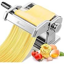 Pasta Maker Machine, Gourmet Pasta, Pasta Meals, Dumpling Skin, How To Make Spaghetti, Meals At Home, Pasta Roller, Noodle Maker, Homemade Spaghetti