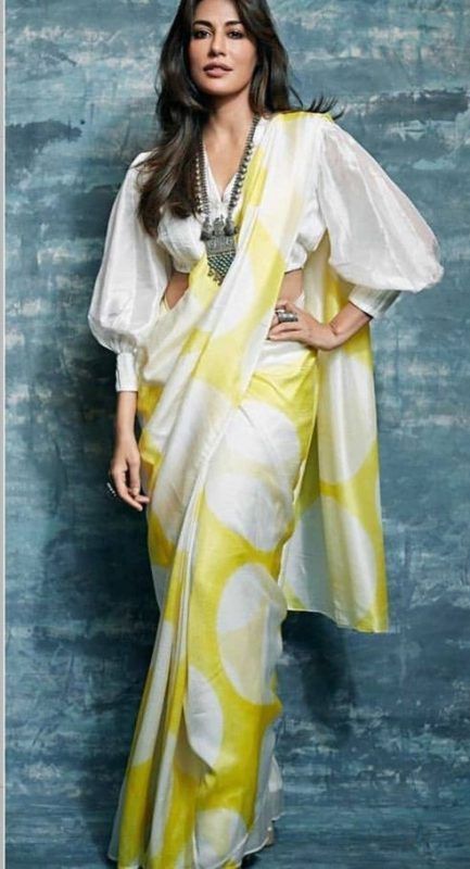 Saree Jacket Designs, Saree Jacket, Indian Blouse Designs, Jacket Designs, Saree Wearing Styles, Sari Design, Saree Wearing, Saree Draping Styles, Blouse Ideas