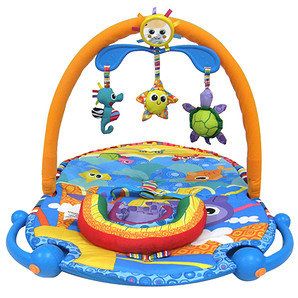 Baby can rise and shine in this innovative activity gym! Easily turn the handle to prop the gym up so baby can sit up and see around the room as they... Best Baby Play Mat, Baby Activity Mat, Baby Activity Gym, Baby Play Gym, Activity Gym, Activity Mat, Newborn Toys, Play Gym, Baby Growth