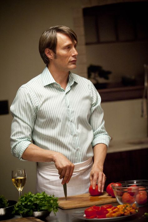 Let's cook together... Caroline Dhavernas, Hannibal Episodes, Hannibal Tv Series, Sir Anthony Hopkins, Hannibal Series, Viggo Mortensen, Nbc Hannibal, Will Graham, Jude Law