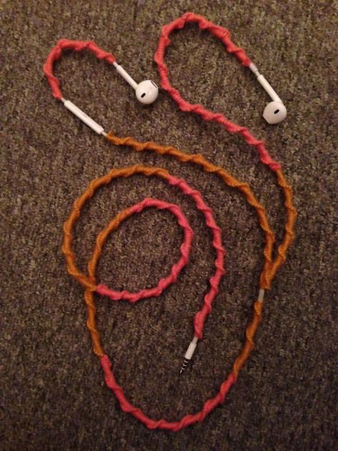 Headphones Wrap. Less Tangle and just Beautiful! There are tons of DIY tutorials on YouTube:) Headphone Wrap Tutorial, Yarn Headphones, Wired Headphones Decorate, Wrap Headphones, Headphones Wrap, Wrapped Wired Headphones, Head Phone Cord Wraps, Wired Headphones Wrapped, Wrapped Headphones