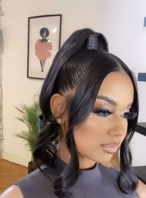 Elegant Prom Hairstyles Black Women, Hair Griwth, Hairstyles Drawing Girl, Wedding Guest Hairstyles Black Women, Weavon Styles, Hairstyles Dirty Hair, Hair Down Hairstyles, Valentine Shoot, Hairstyles Headband