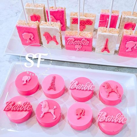 🐩💗 BARBIE GIRL 💗🐩 My gorgeous customer wanted Barbie themed treats for her bday celebration 🥳🤗 How fun and cute!! ✨️Chocolate covered oreos ✨️Homemade rice krispie treats #sweetfiendbakery #homemadericekrispies #ricekrispytreats#chocolatecovered#oreos#barbieoreos#barbiericekrispies#sandiegohomebakery#sandiegocustomdesserts#Escondido#sanmarcos#vista#oceanside#poway#ranchobernardo#carlsbad#encinitas#valleycenter#temecula#fallbrook#escondidocakes#sanmarcoscakes#vistacakes#oceansidecakes#carl... Homemade Rice Krispies, Homemade Rice Krispies Treats, Chocolate Covered Desserts, Bday Celebration, Barbie Theme Party, Themed Treats, Cute Chocolate, Y2k Baddie, Covered Oreos