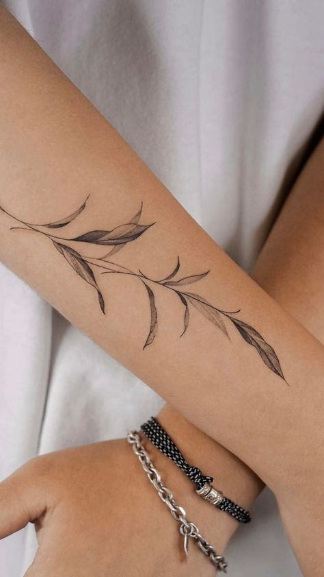 Herb Tattoo, Blatt Tattoos, Black Line Tattoo, Wrap Tattoo, Vine Tattoos, Feminine Tattoos, Line Tattoos, Tattoo Styles, A Tattoo