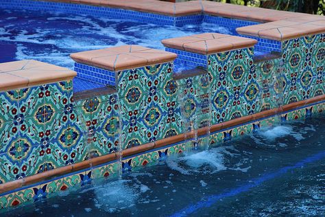 Cool pool tile - Spanish home in So. California Decorative Pool Tiles, Waterline Pool Tile, Pool Tile Designs, Ideas De Piscina, Tile Pool, Custom Tile Design, Mixed Messages, Swimming Pool Tiles, Pool Remodel