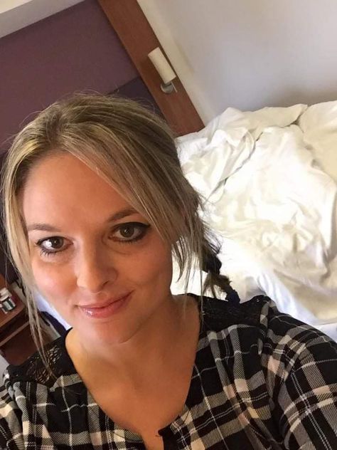 Lisa Kelly ... 🥰 gorgeous beautiful Alaska Beauty 😇 Lisa Kelly Picture, Lisa Kelly Trucker Selfie, Ice Road Truckers Lisa, Lisa Kelly Selfie, Terri Clark Selfie Picture, Lisa Kelly Selfie Picture, Lisa Kelly Trucker, Lisa Kelly, Kaley Couco