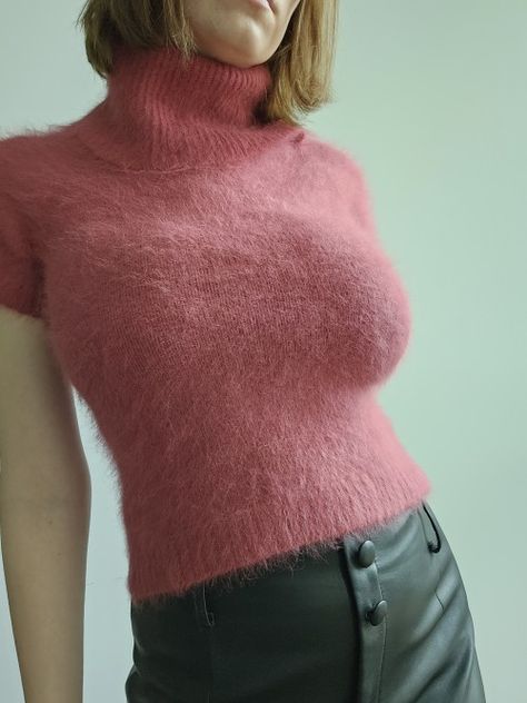 See a recent post on Tumblr from @angoragoats about angora. Discover more posts about fluffy sweater, mohair, angora sweater, fuzzy sweater, mohair sweater, fluffy, and angora. Mohair Sweater Fluffy, Angora Sweater Dress, Mohair Sweaters, Fuzzy Mohair Sweater, Mohair Jumpers, Angora Sweater, Fluffy Sweater, Fuzzy Sweater, Mohair Sweater