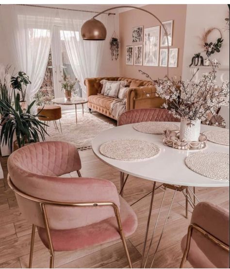 Girly Living Room, Pink Living Room Decor, Diy Terrarium, Girly Apartment Decor, Pink Room Decor, Aesthetic Living Room, Deco Rose, Pink Living Room, Home Decor Ideas Living Room