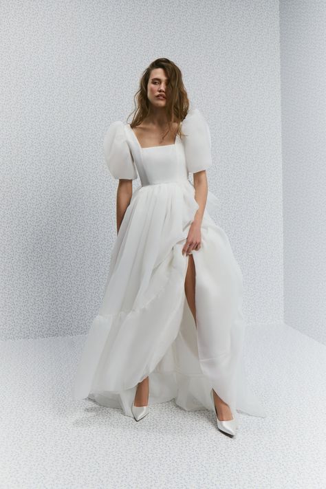 Ballon Long Sleeve Wedding Dress, White Long Dress Puffy Sleeves, Long Puff Sleeve Elegant Wedding Dress, Puffy Sleeves White Bridal Dress, Mystical Wedding Dress Puff Sleeve, Luxury Puff Sleeve Wedding Dress With Square Neck, Wedding Dress With Puff On Bottom, Wedding Dresses With Puffy Sleeves Modest, Wedding Dress Puff Long Sleeves