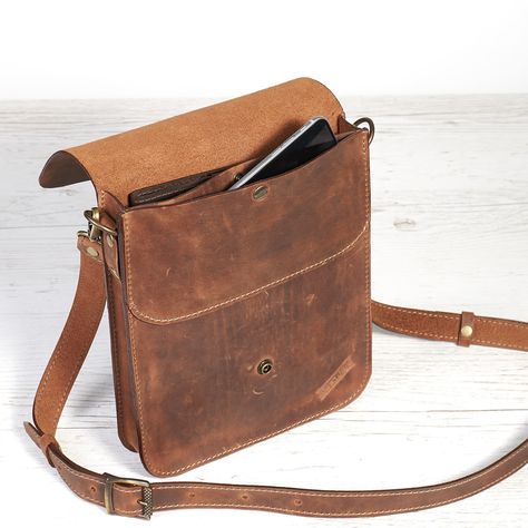 Leather Lunch Bag, Leather Shoulder Bag Men, Personalized Leather Gifts, Mens Crossbody Bag, Leather Wallet Pattern, Collection Ideas, Canvas Leather Bag, Diy Leather Bag, Brown Leather Backpack